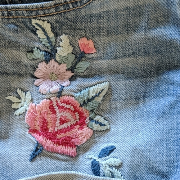 Abercrombie kids denim midi shorts - Picture 4 of 6